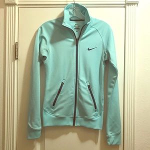 Nike dri fit women’s zip up jacket